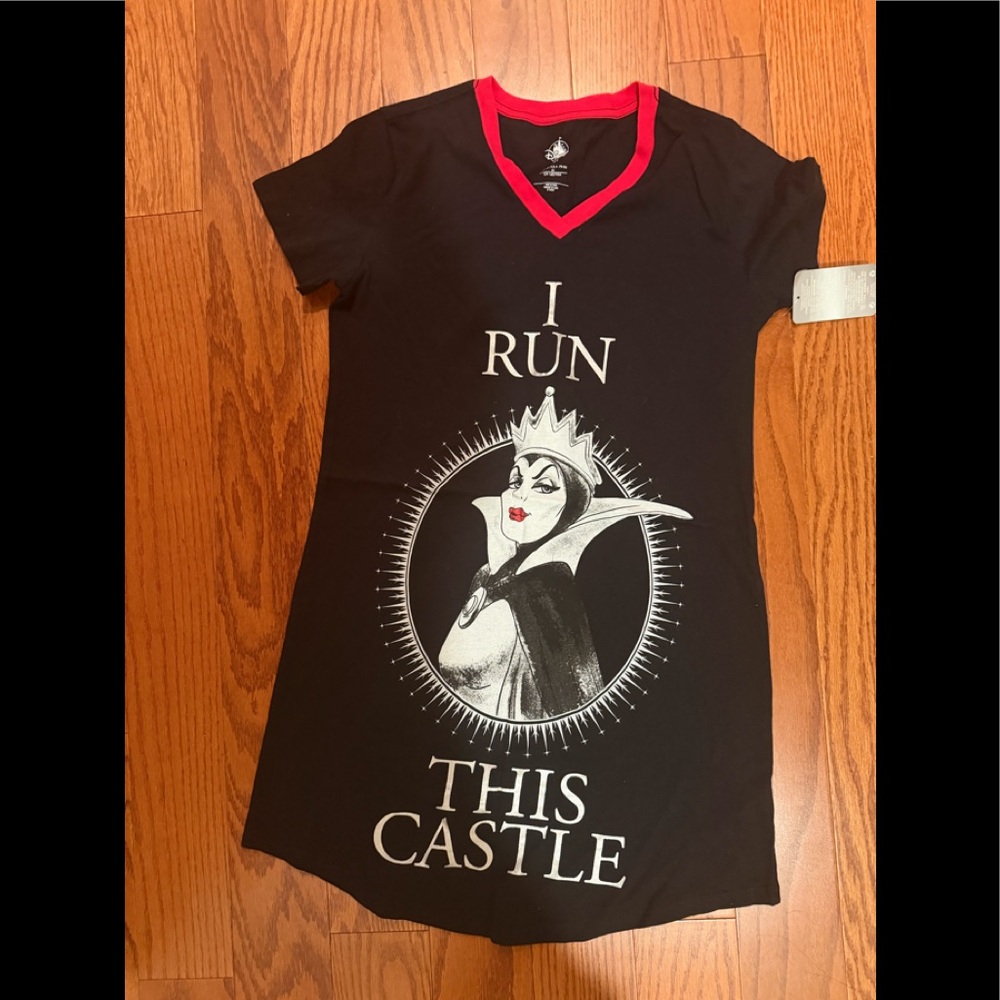 Disney store nightshirt I run this castle new XS